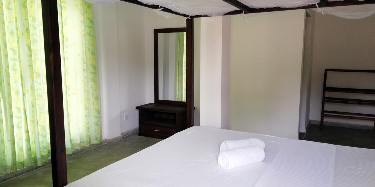 Hotel Ocean Voyage à Tangalle Extérieur photo