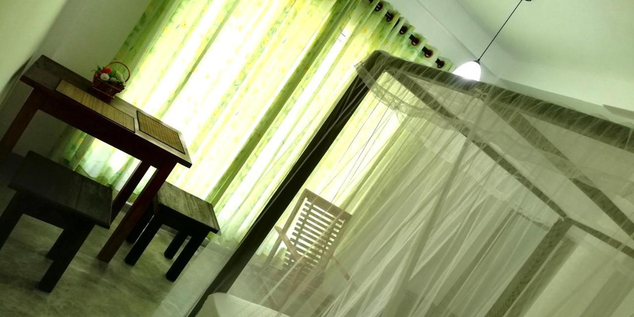 Hotel Ocean Voyage à Tangalle Extérieur photo