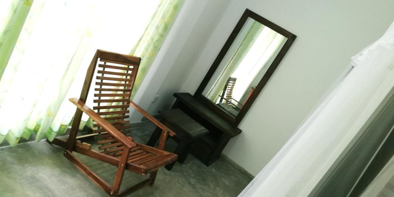 Hotel Ocean Voyage à Tangalle Extérieur photo